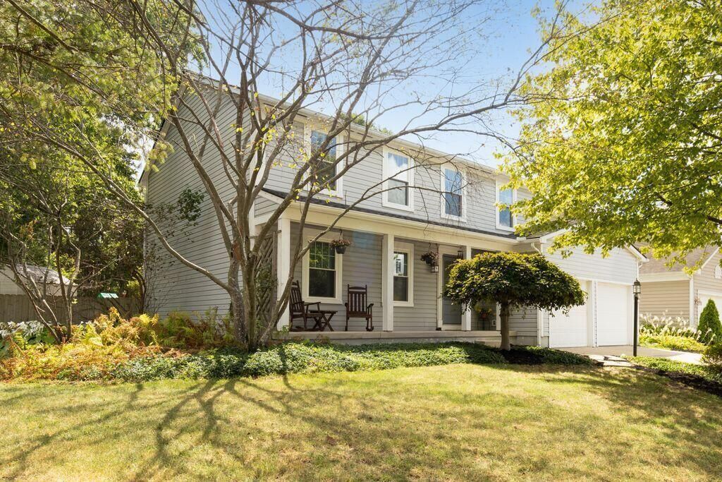 Property Photo:  437 Woodside Lake Drive  OH 43230 