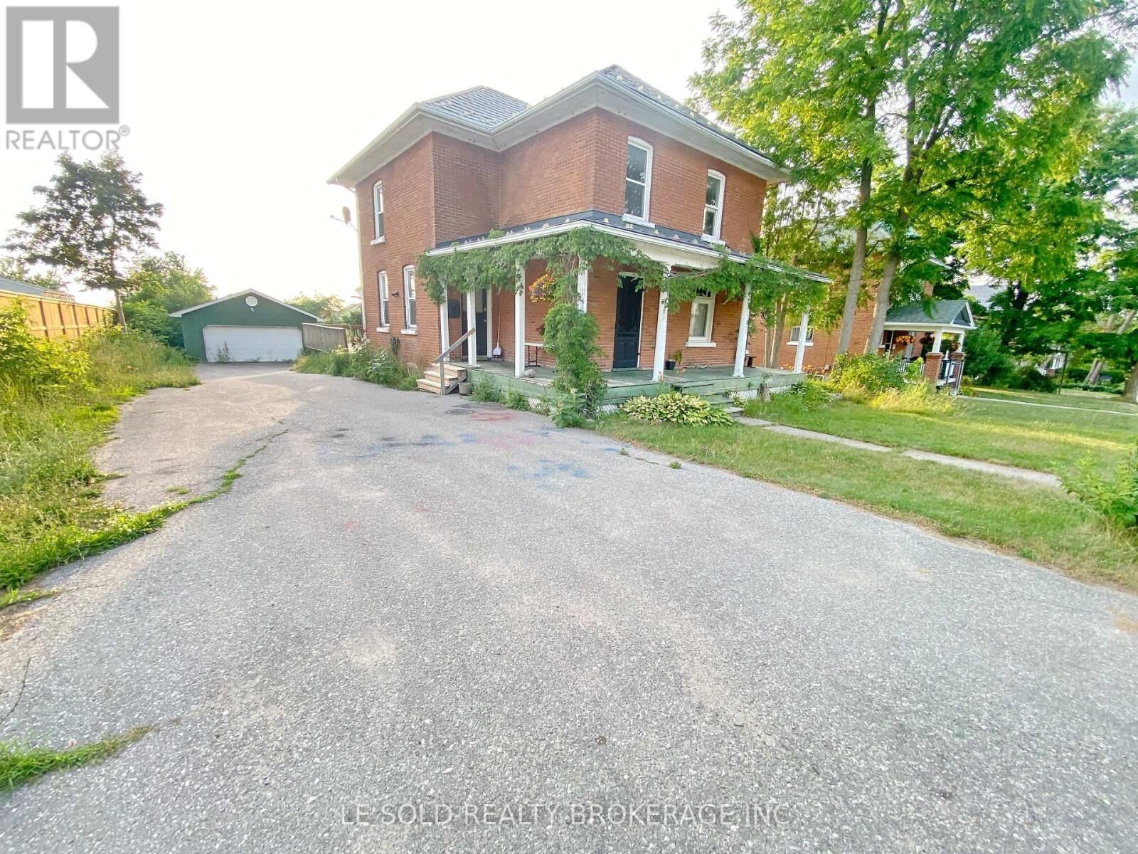 Property Photo:  438 Osborne Street  ON L0K 1A0 