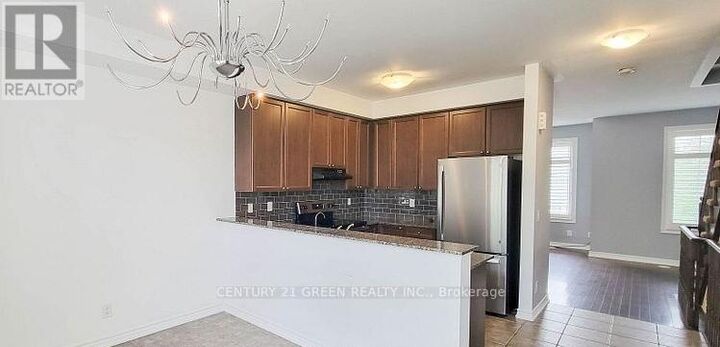 Property Photo:  8 Bakewell Street  ON L5L 2E5 