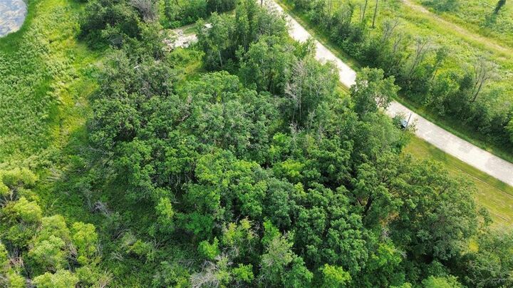 Property Photo:  520 Oako Beach Drive  MB R0L 1K0 