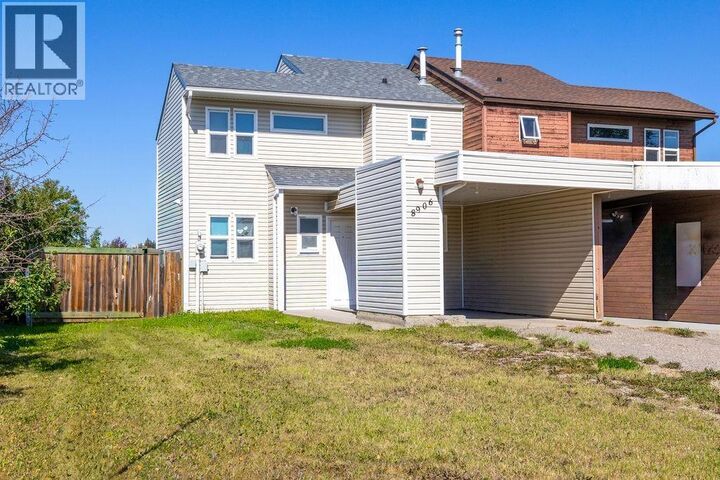 Photo de la propriété:  8906 107A Avenue  BC V1J 5Z1 