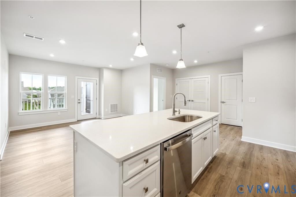 Property Photo:  15800 Hallowell Ridge 301  VA 23120 