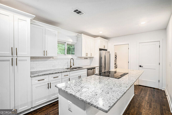 Property Photo: 2324 Ousley Court GA 30032