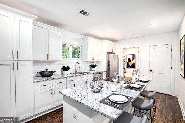 Property Photo: 2324 Ousley Court GA 30032