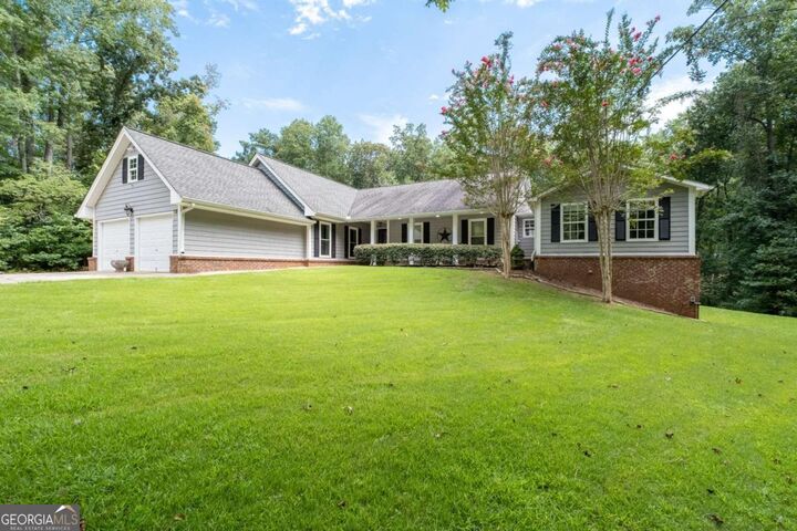 Property Photo: 4692 Yeager Road GA 30135