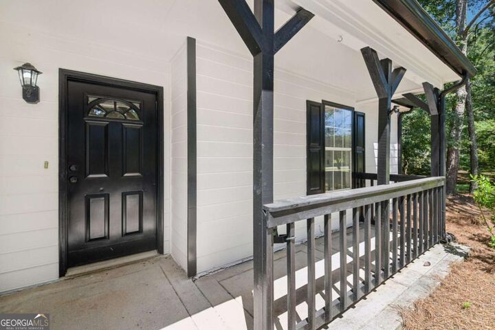 Property Photo:  110 Woodcrest Way  GA 30253 