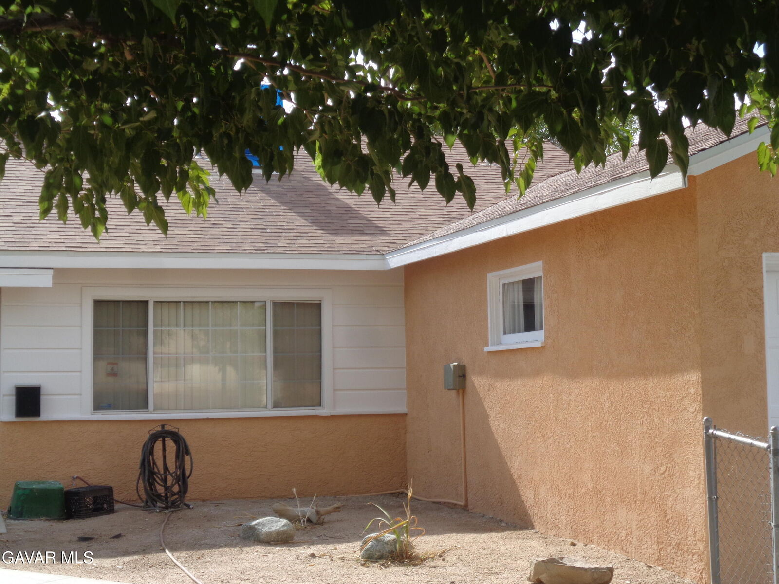 Property Photo: 38751 Puerta Ave. CA 93550