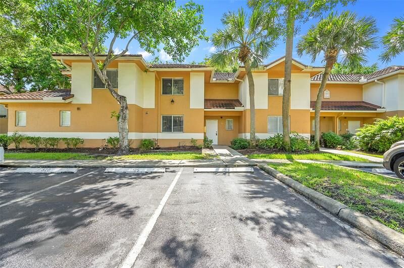 Property Photo:  796 NW 91st Ter 796  FL 33324 