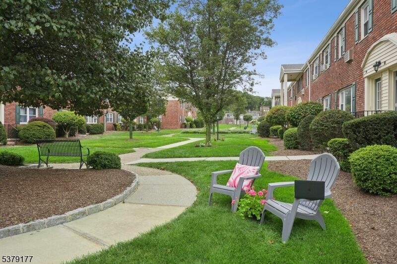 Property Photo:  87 Roseland Ave 91  NJ 07006 