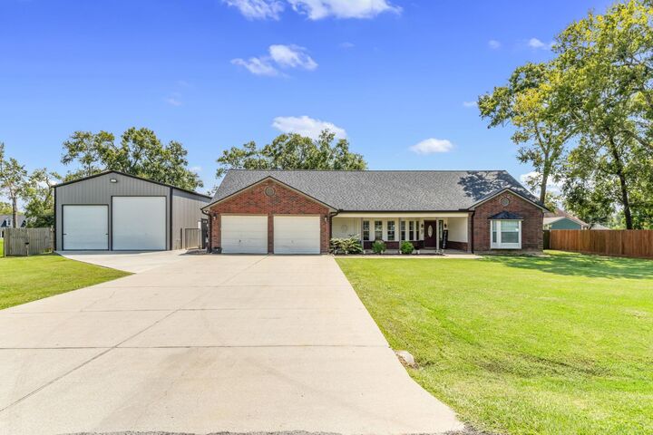 6202 Oleander Drive  Baytown TX 77523 photo