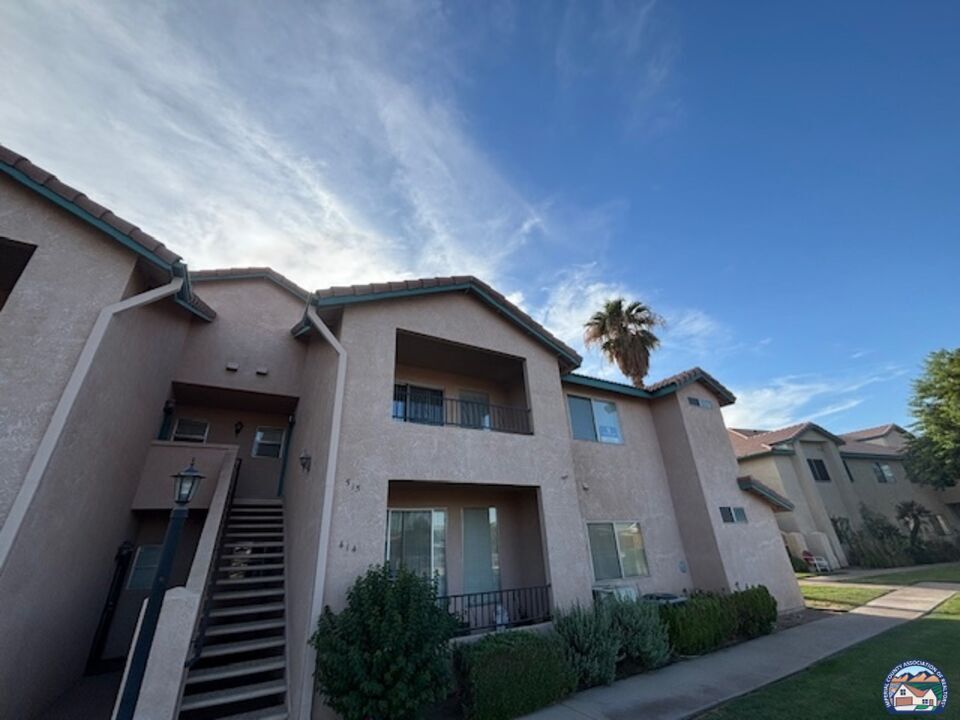 Property Photo: 1000 Rodeo Dr 515 CA 92251