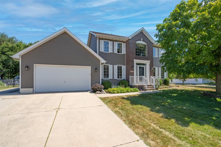 Property Photo: 5455 SE 29th Court IA 50320