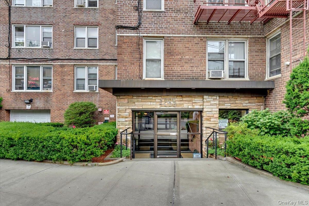 Property Photo:  4265 Webster Avenue 7C  NY 10470 