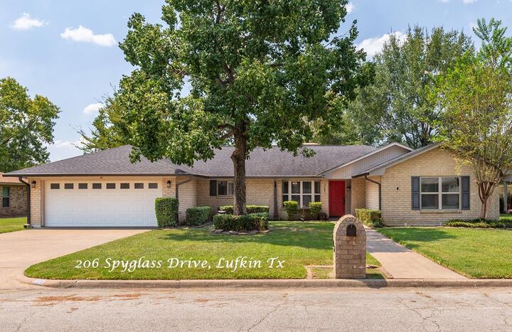 Property Photo:  206 Spyglass Drive  TX 75901 
