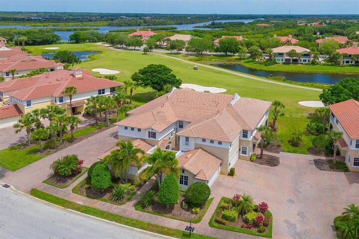 Property Photo: 9435 Discovery Terrace 202D FL 34212