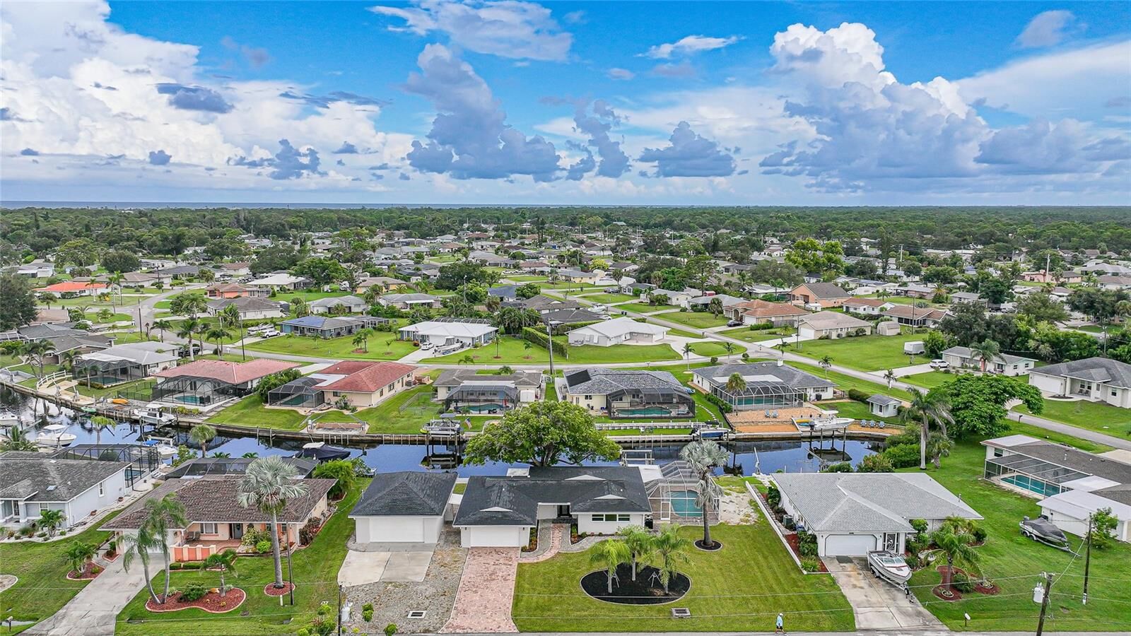 Property Photo: 1950 Fairview Drive FL 34223