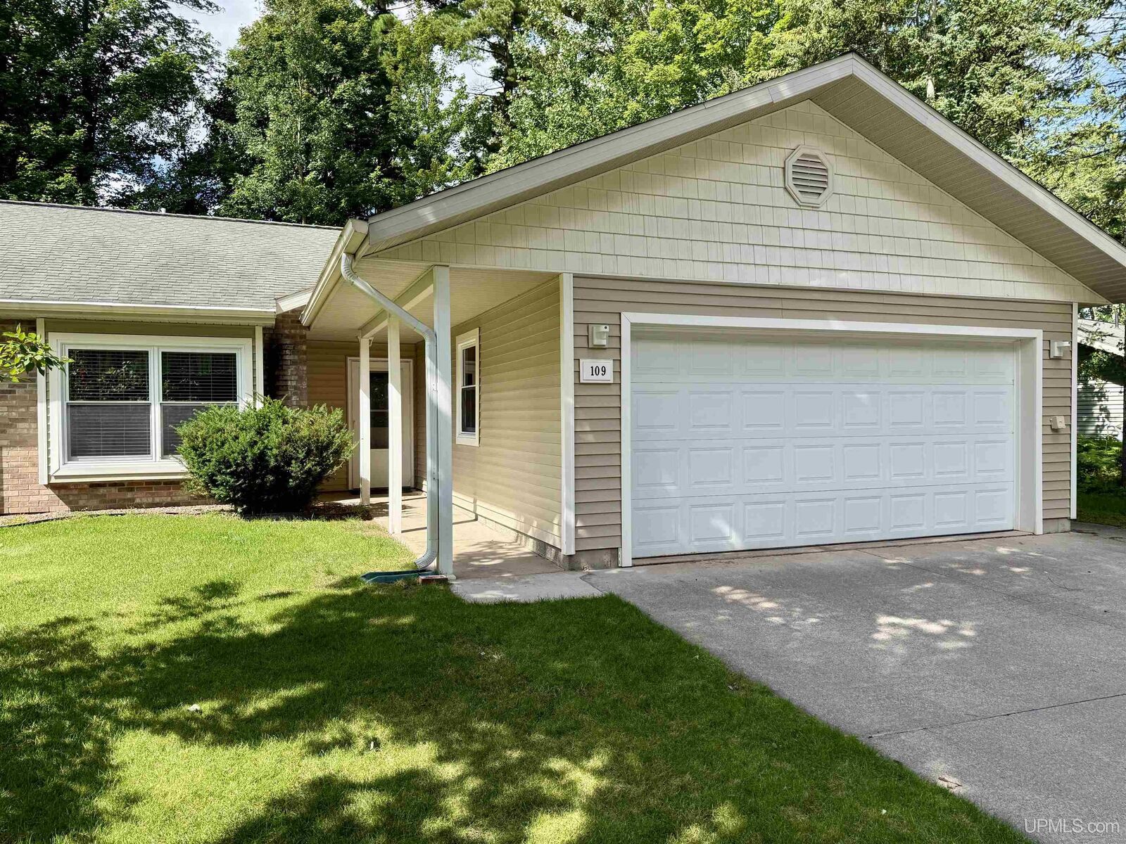 Property Photo:  109 Forest Ridge Drive  MI 49855 