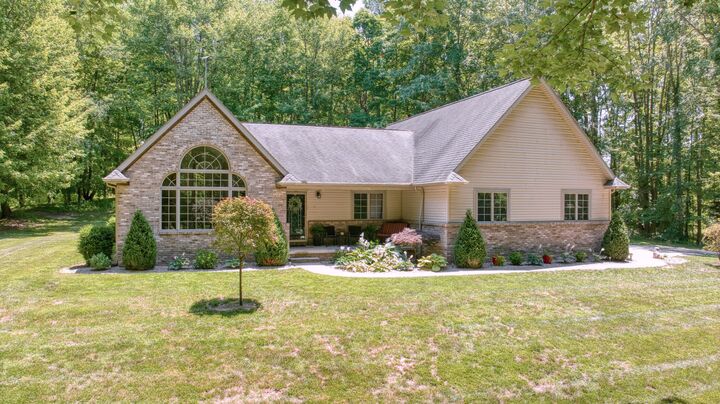 Property Photo: 8185 S Jackson Road MI 49201