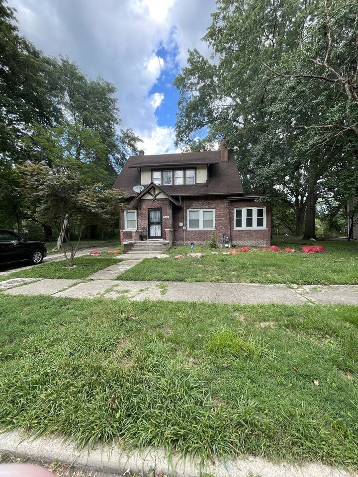 Property Photo: 345 Calumet Boulevard IL 60426