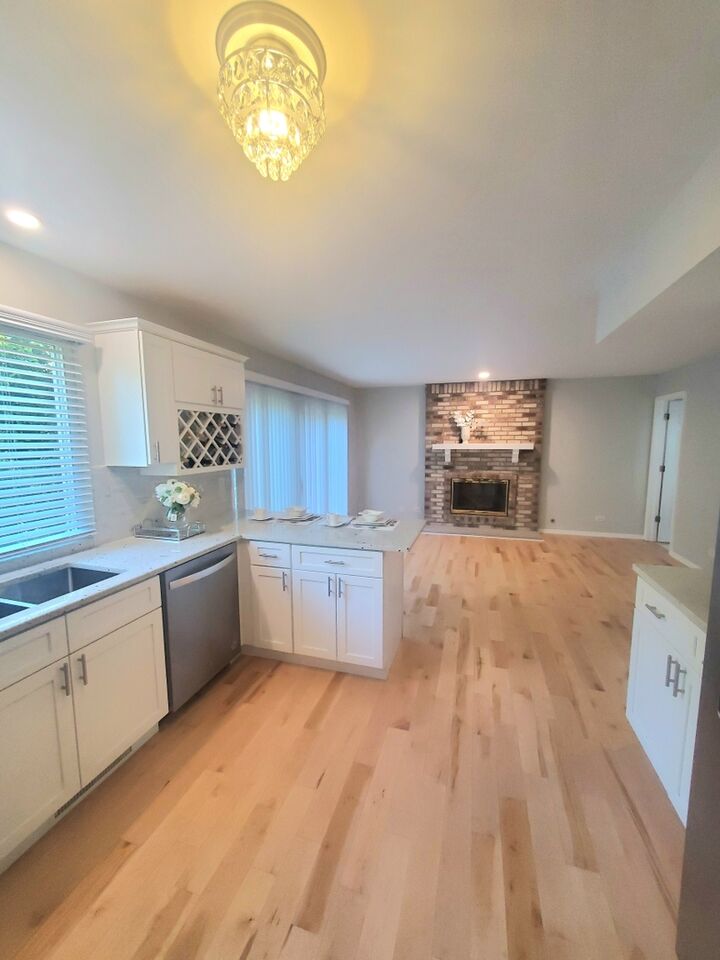 Property Photo: 1469 E Braymore Circle IL 60564