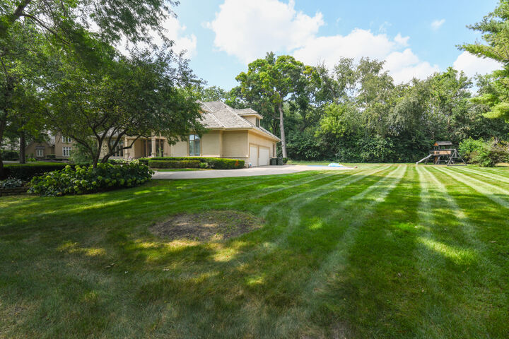 Property Photo:  4709 Royal Melbourne Drive  IL 60047 