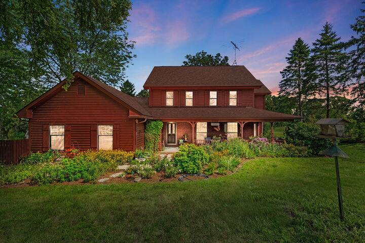 Property Photo: 3616 Wisteria Drive IL 60012