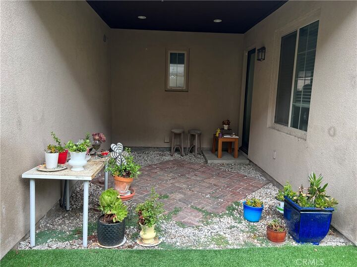 Property Photo:  60 Scarlet Bloom  CA 92618 