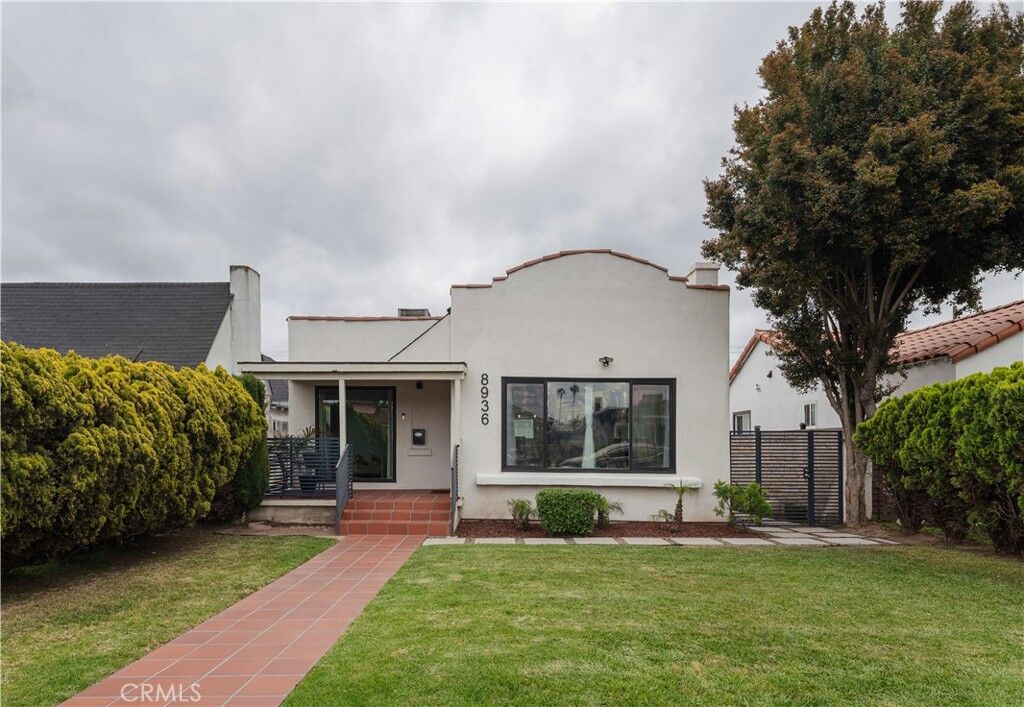 Property Photo: 8936 S Manhattan Place CA 90047