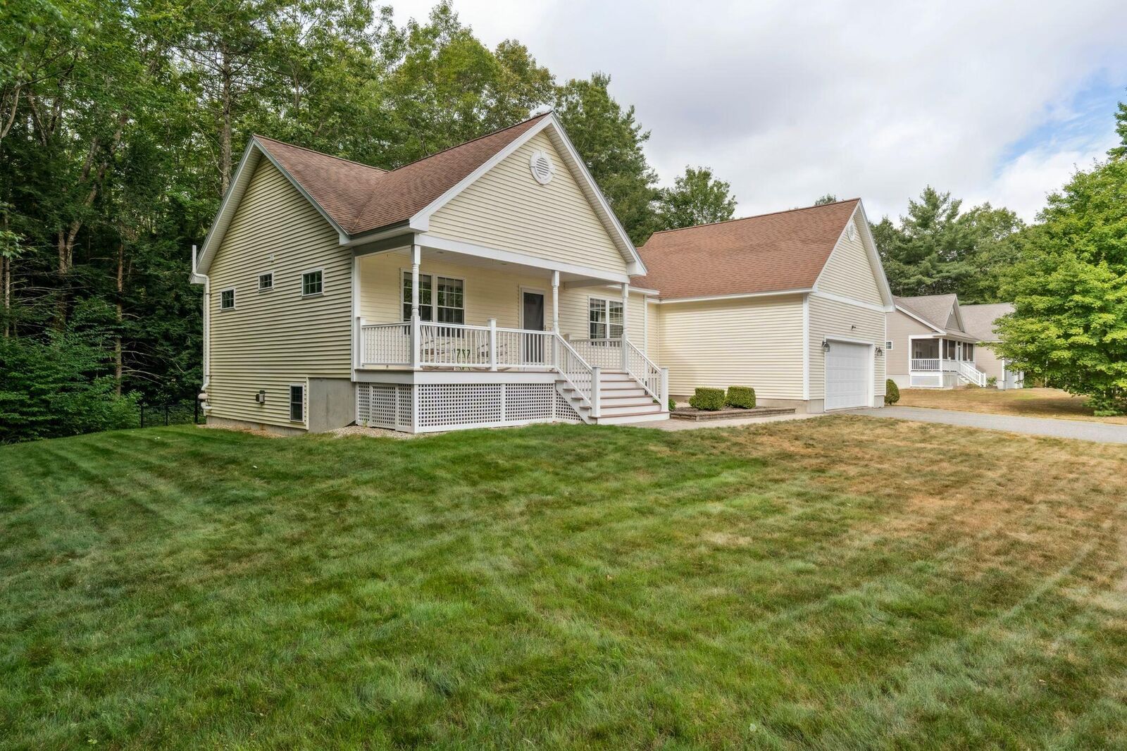 Property Photo:  42 Bernice Avenue  ME 04073 