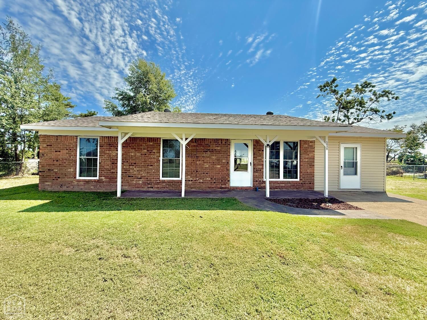 Property Photo: 218 Cherry AR 72437
