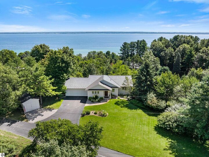 3939 Blue Heights Drive  Traverse City MI 49686 photo