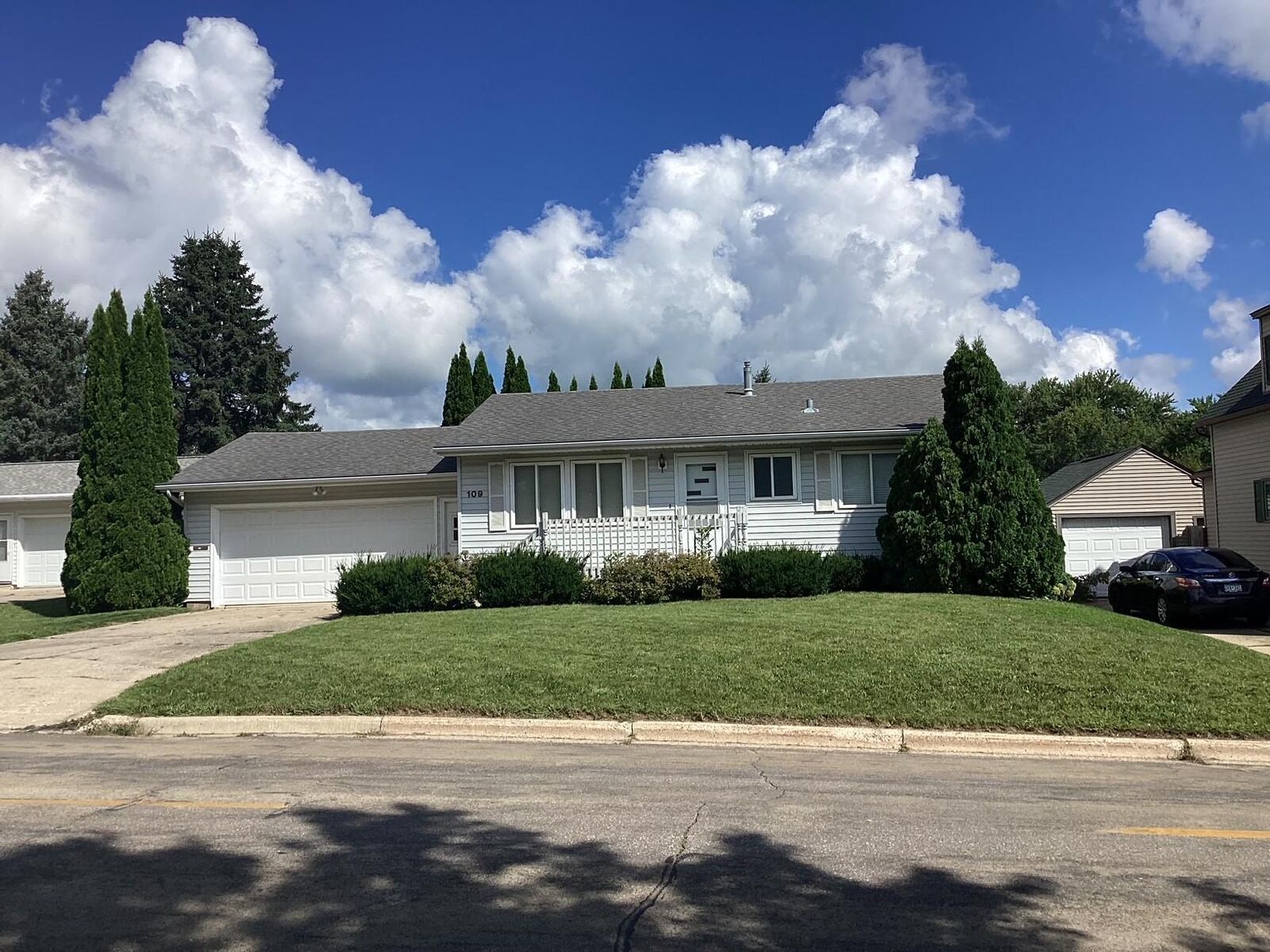 Property Photo: 109 Hawthorne Street E MN 56007