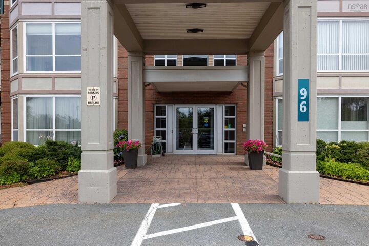 Property Photo: 405-96 Regency Park Drive NS B3S 1S5