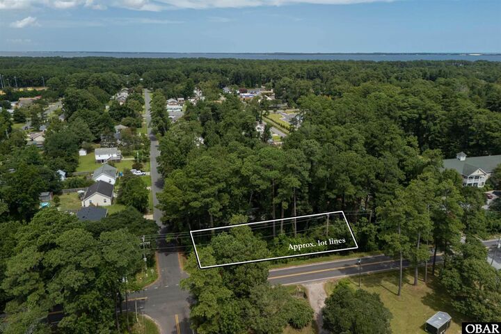 707 Harriot Street  Manteo NC 27954 photo