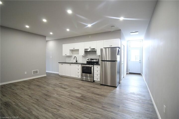 21 King Street E 1B  Hagersville ON N0A 1H0 photo