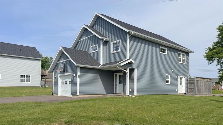 Photo de la propriété:  25 Miller Street  PE C1C 1E7 