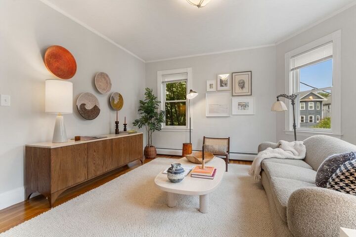 Property Photo:  10 Plainfield St Unit 2  MA 02130 