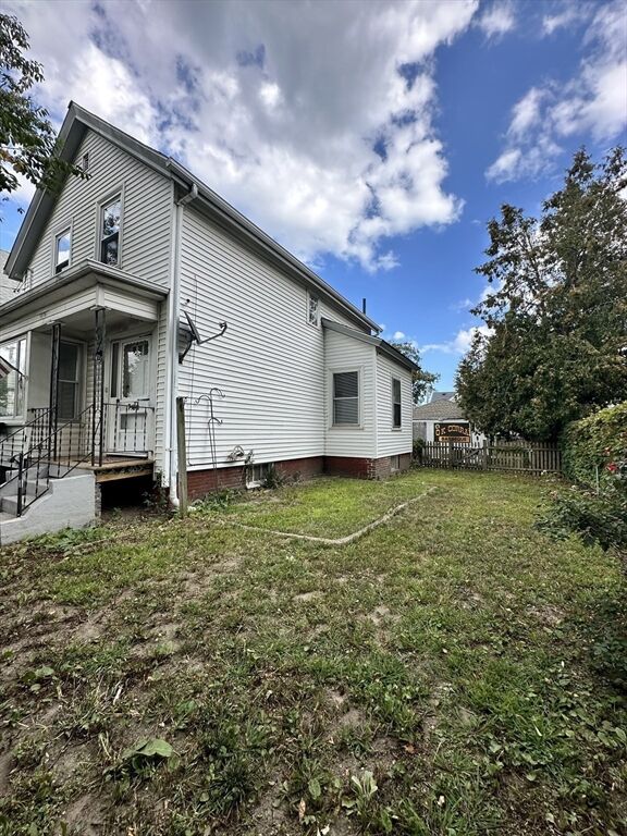 Property Photo:  10 Arthur St  MA 01905 
