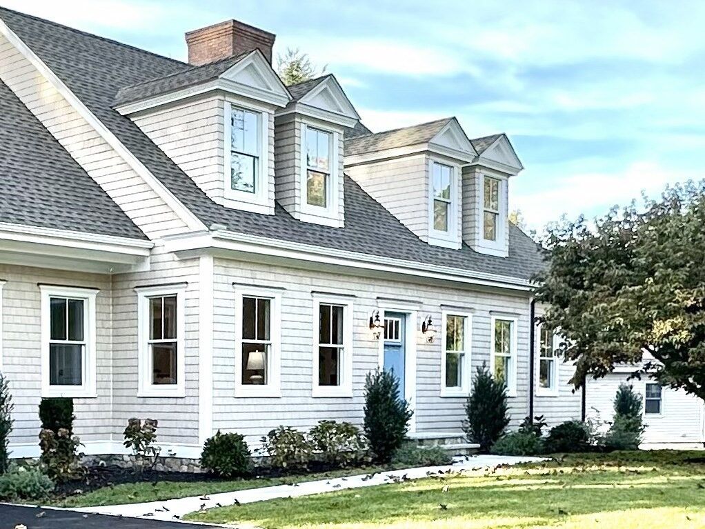 Property Photo:  6 Revolutionary Road  MA 02421 