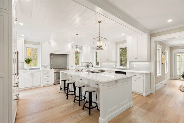 6 Revolutionary Road  Lexington MA 02421 photo