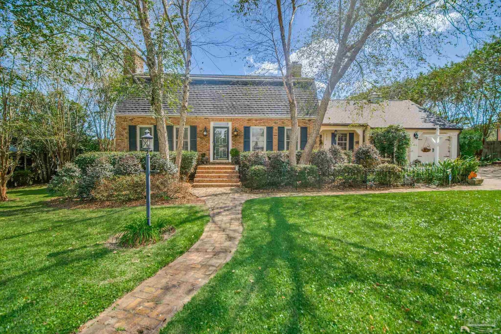 Property Photo:  8892 Scenic Hills Dr  FL 32514