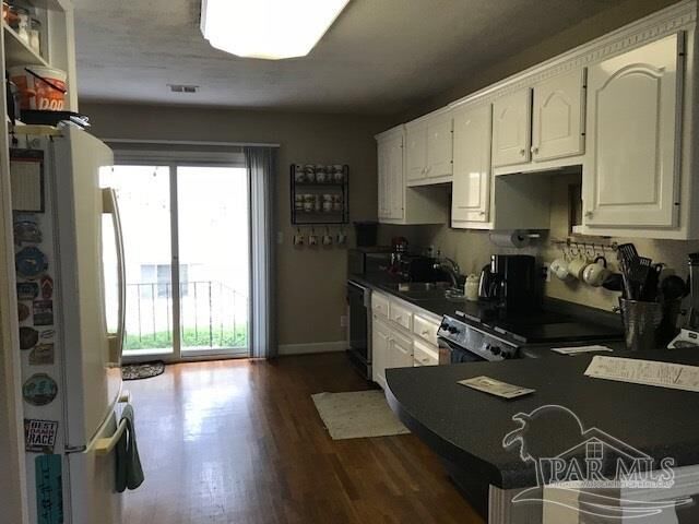 Property Photo: 3762 Gerhardt Dr FL 32503