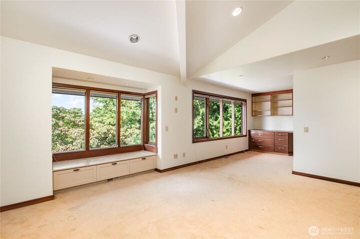 Property Photo: 88 Cascade Key WA 98006