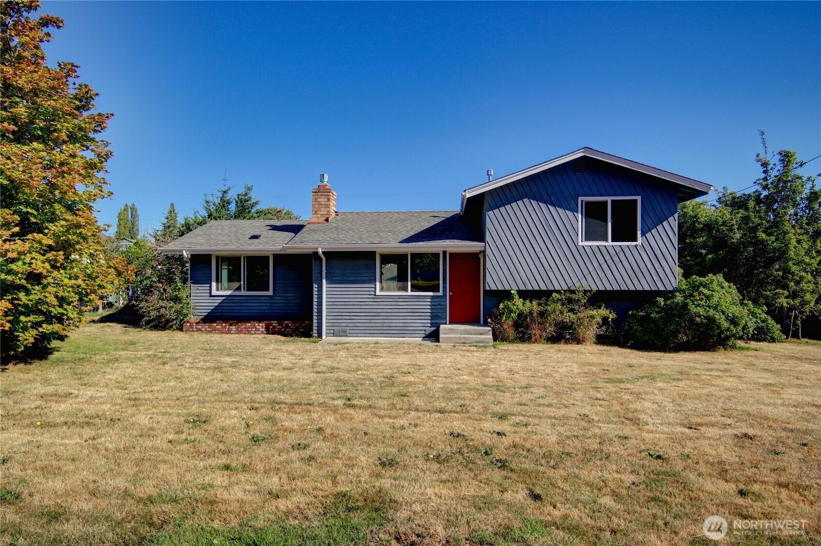 Property Photo:  1214  36th Street  WA 98221 