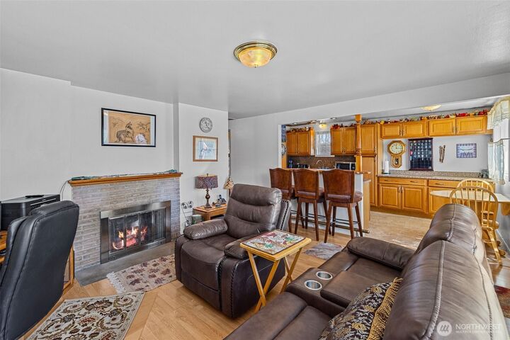 Property Photo: 7917 10th Avenue SW WA 98106