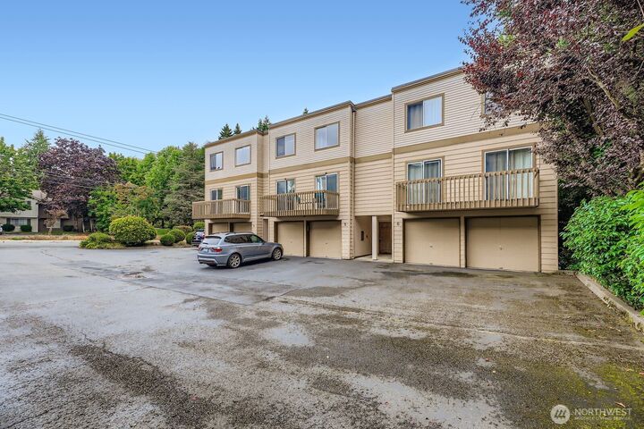 Property Photo: 16820 6th Avenue W A5 WA 98037