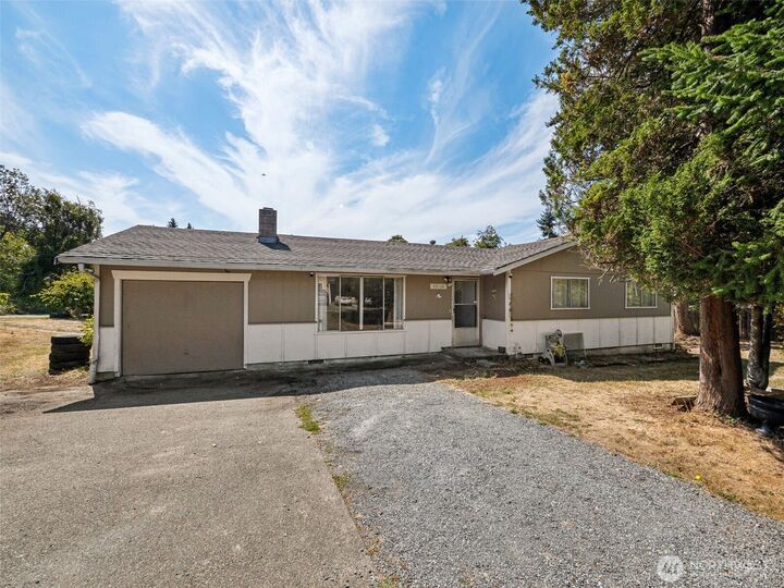 Property Photo: 25105 12th Avenue S WA 98198