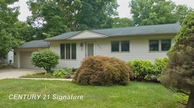 Property Photo: 824 Gerald Street MI 48433