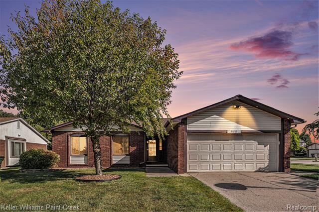 Property Photo: 5055 Scarsdale Drive MI 48310