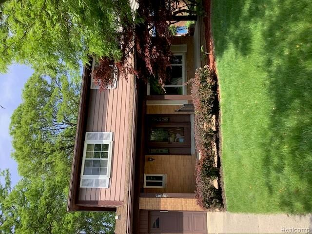 Property Photo: 41958 Sunderland Drive MI 48187